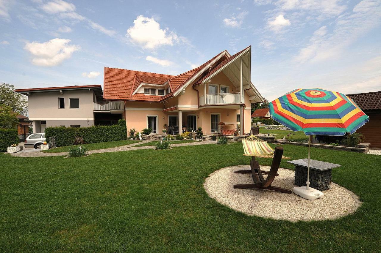 Villa Vanessa - Ferienwohnungen - Appartement Gosselsdorf Exterior photo
